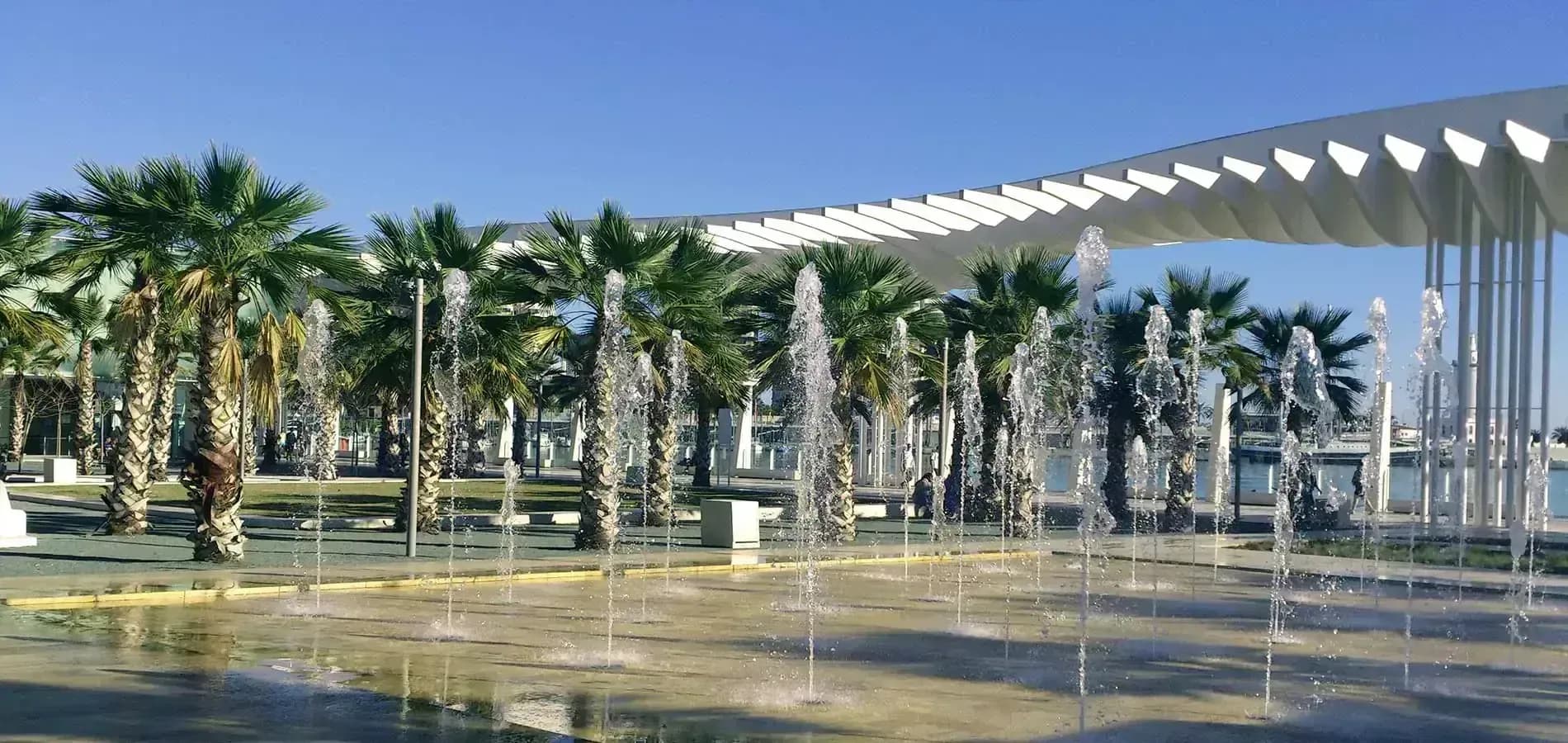 Palmeral de las Sorpresas y Muelle Uno