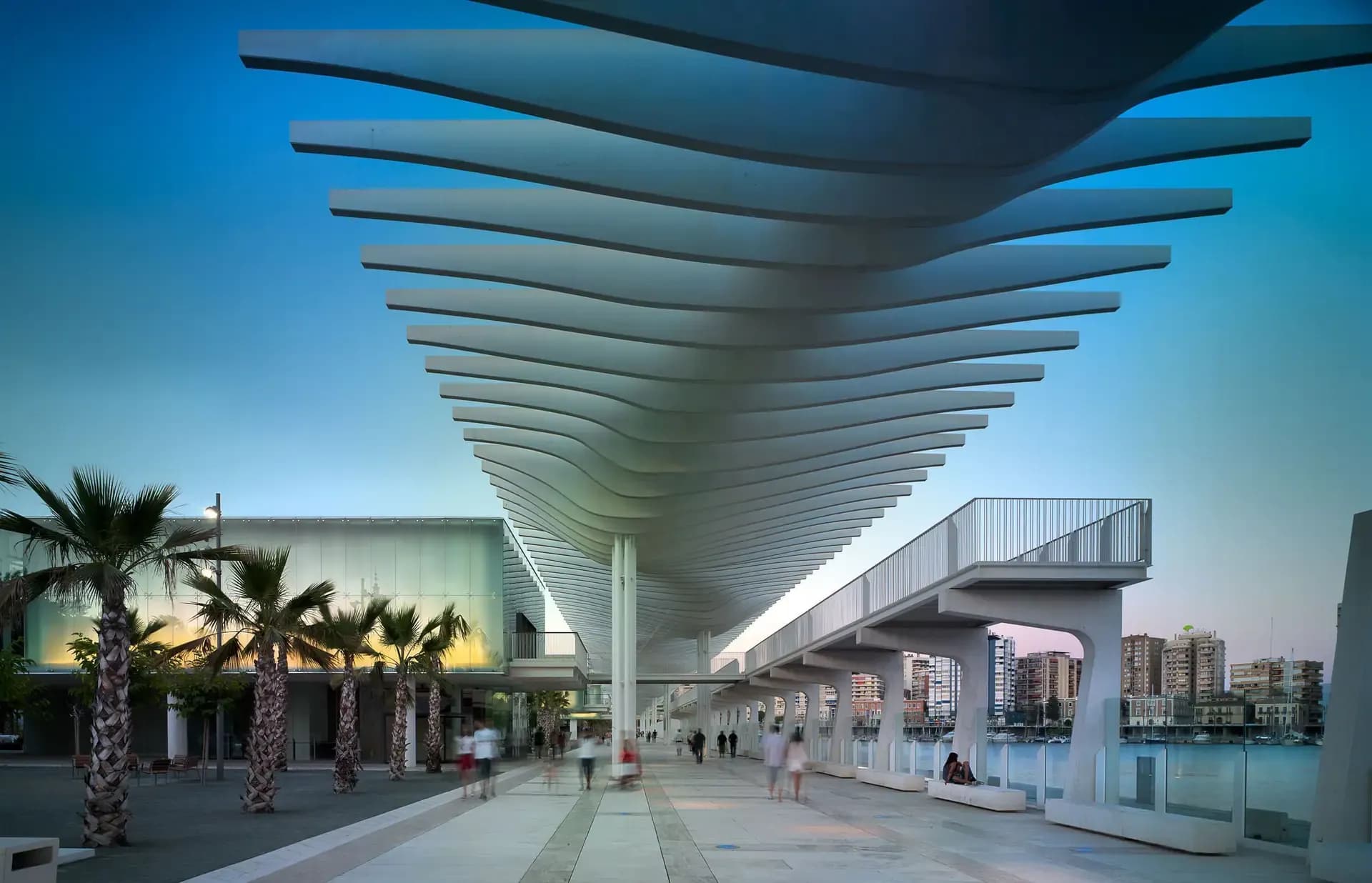 Palmeral de las Sorpresas y Muelle Uno